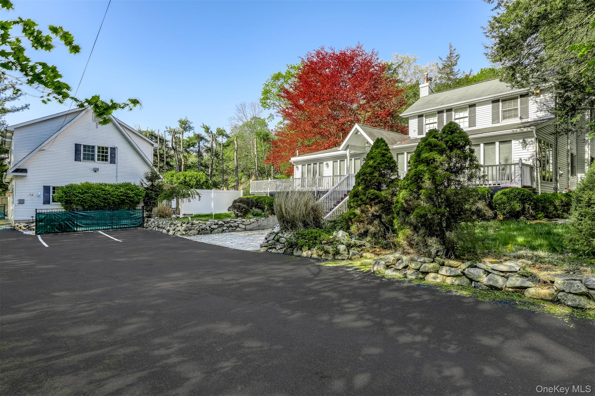 listing main picture