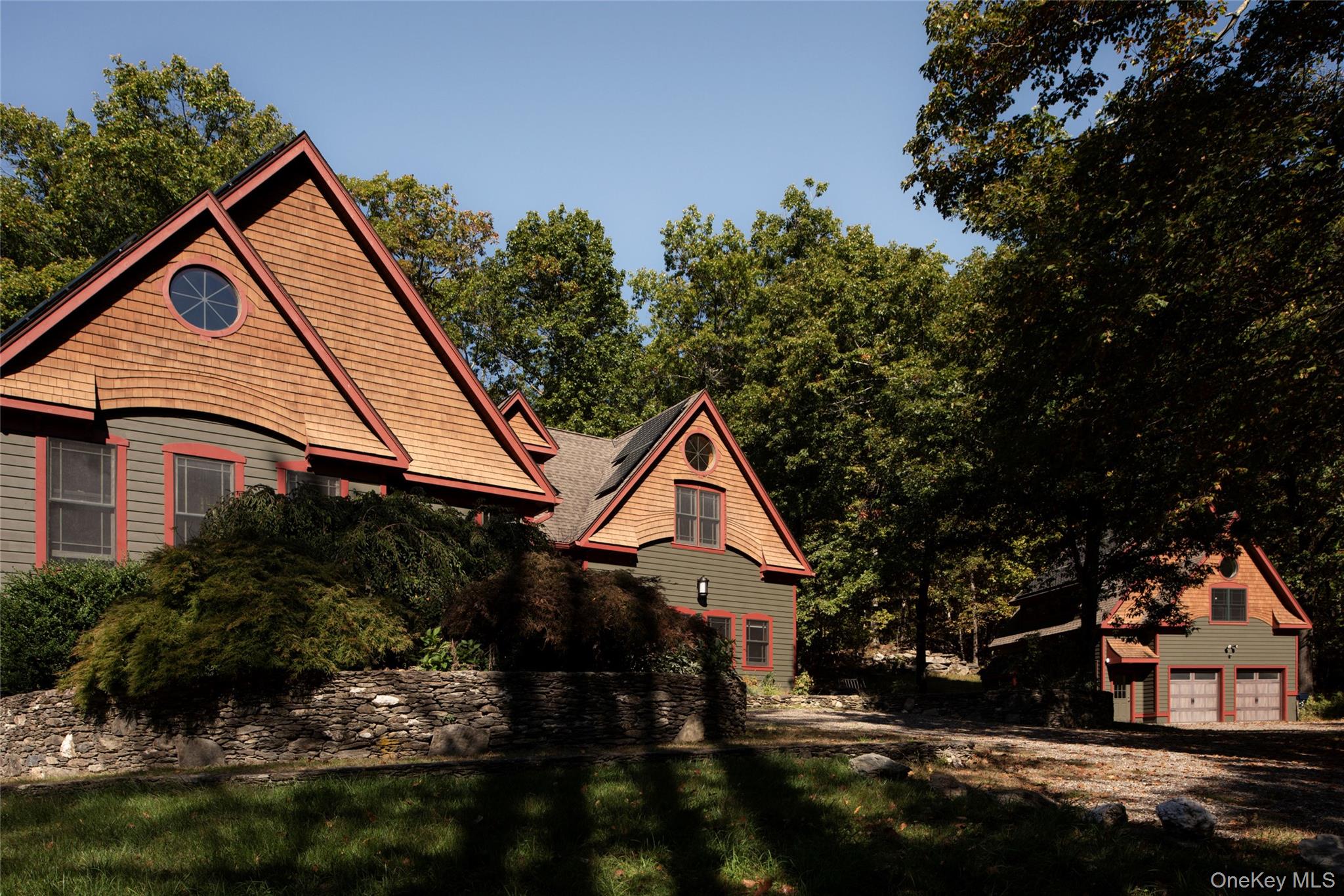 listing main picture