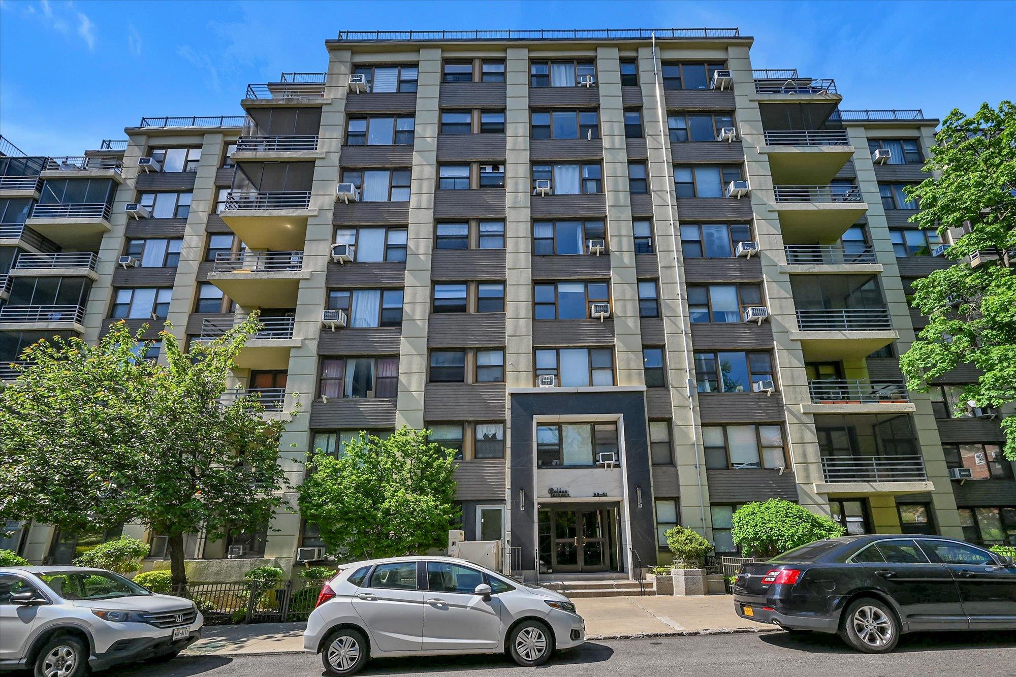 listing main picture