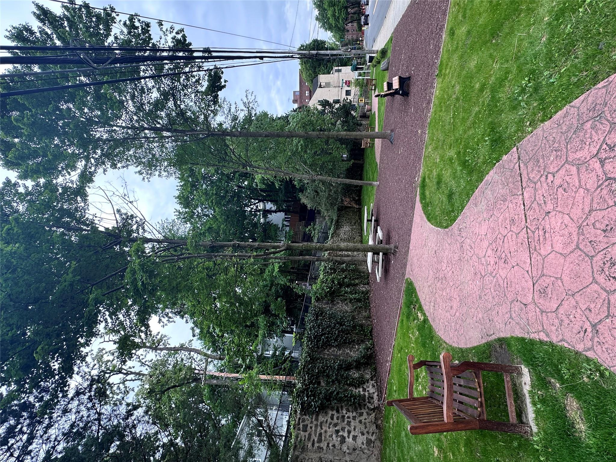 listing main picture