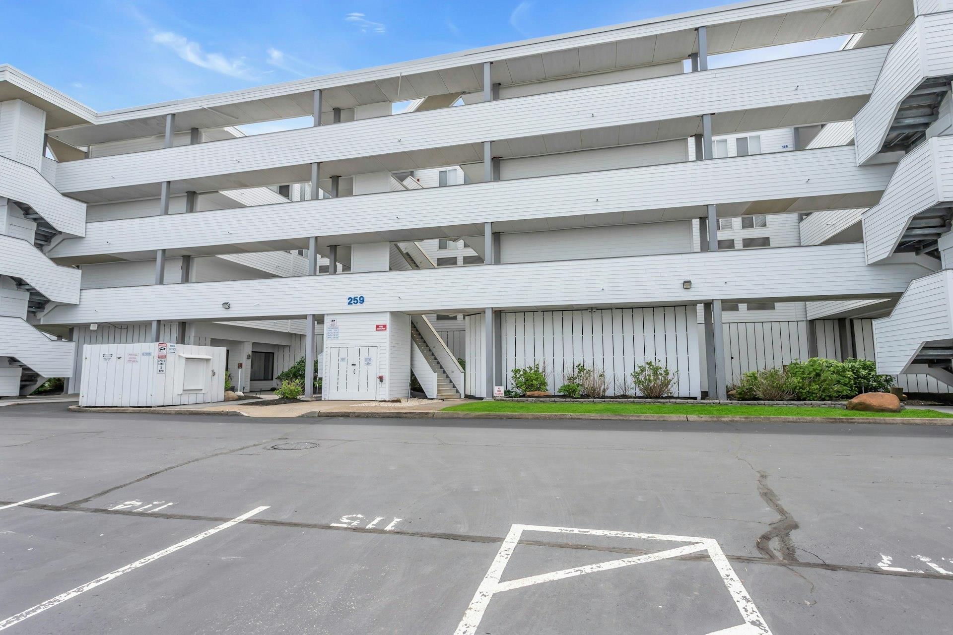 listing main picture