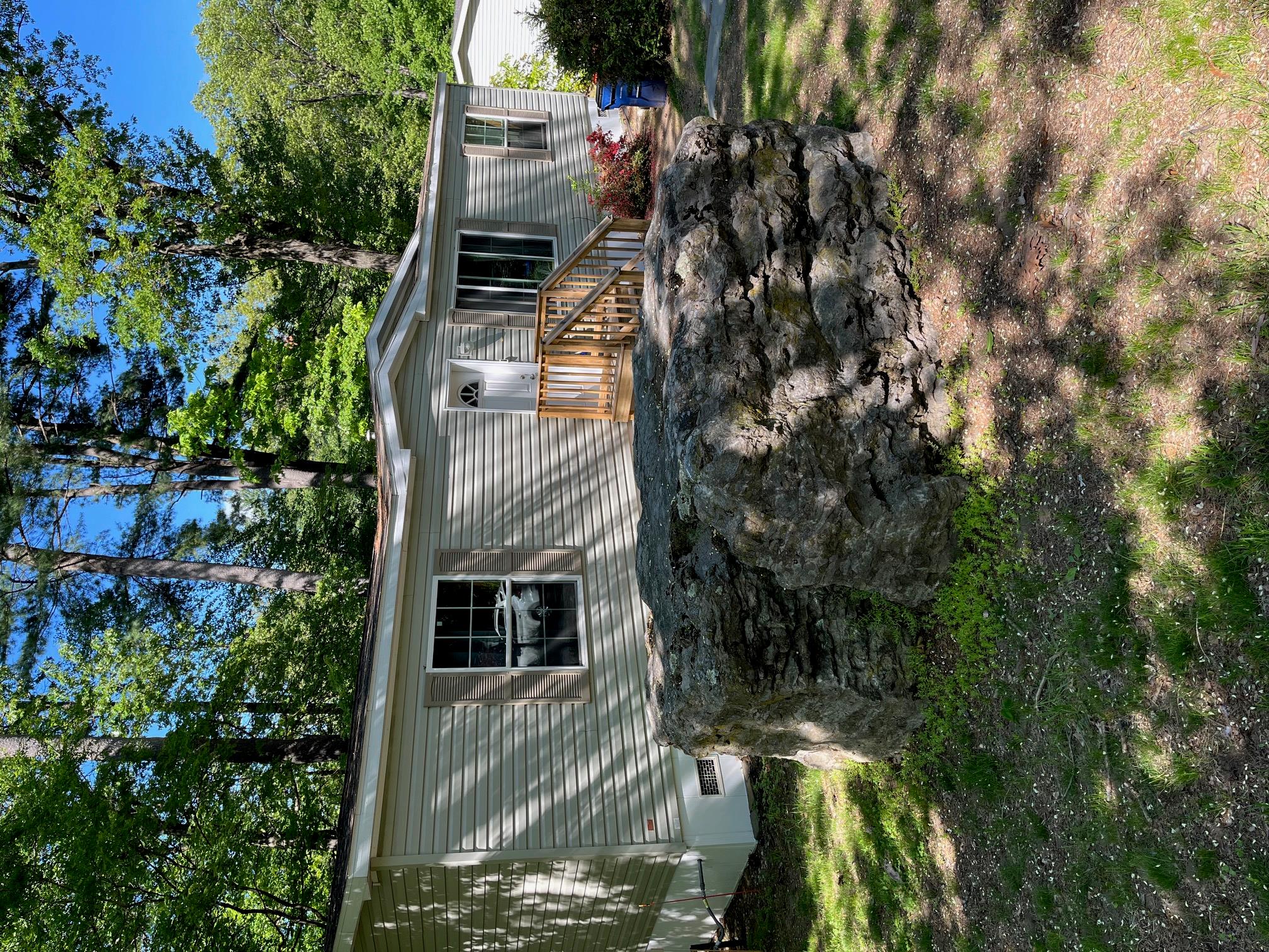 listing main picture