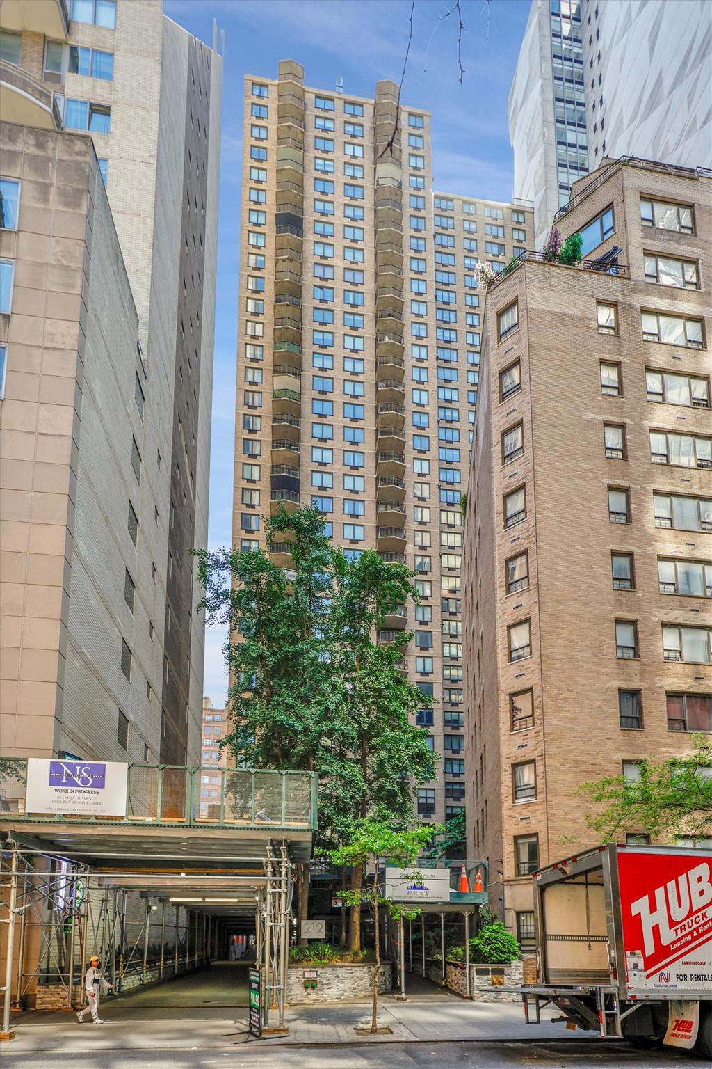 listing main picture
