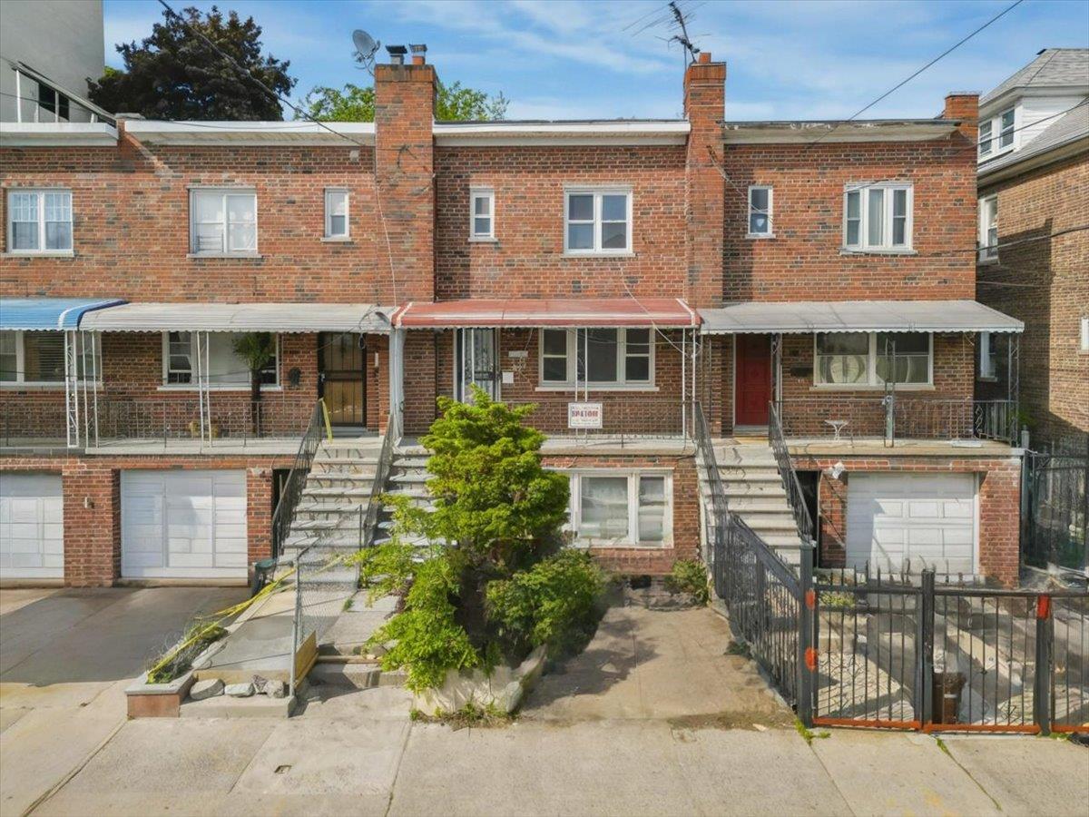 listing main picture