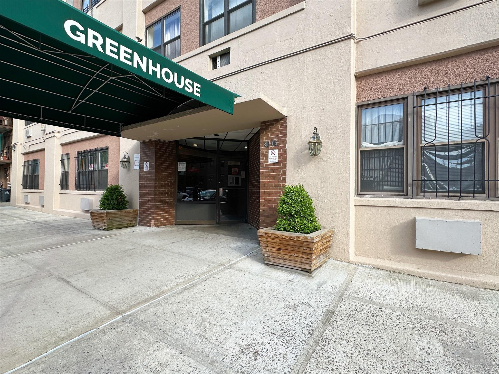 listing main picture