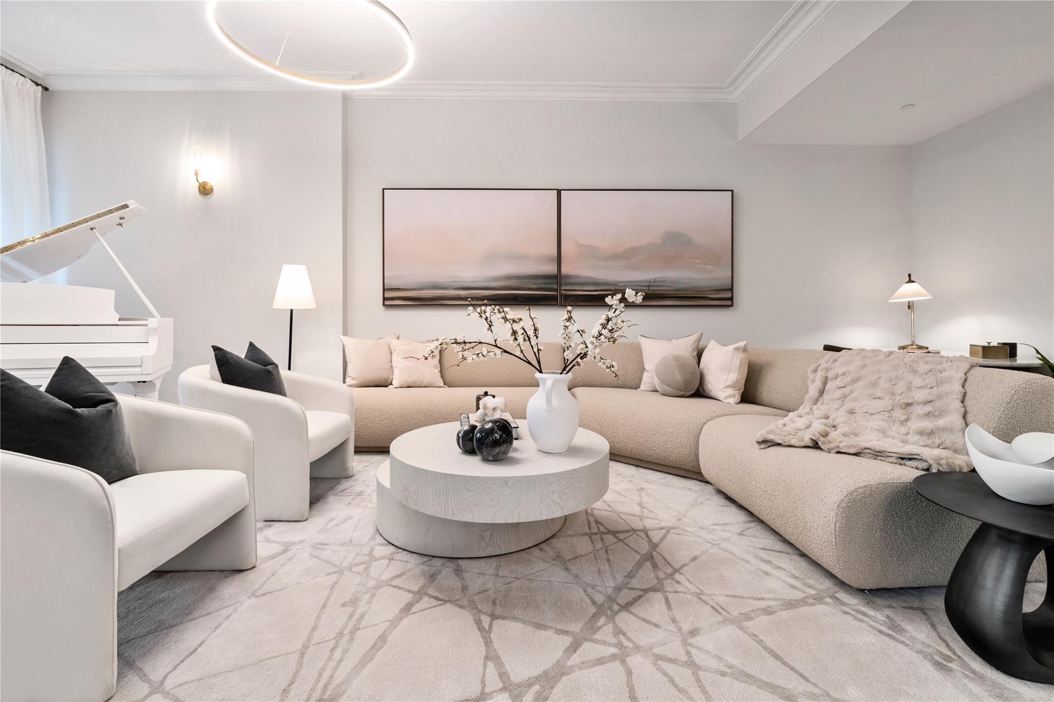 listing main picture