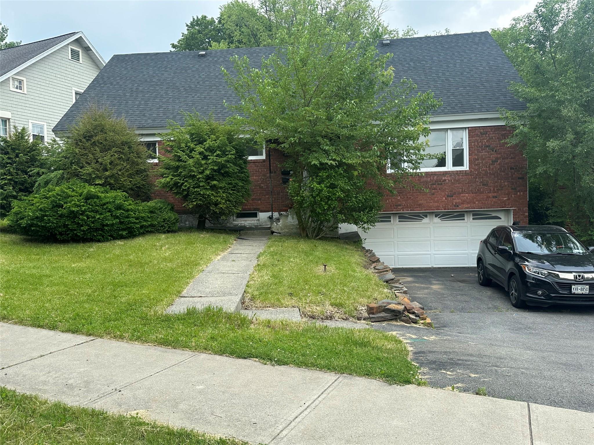 listing main pic