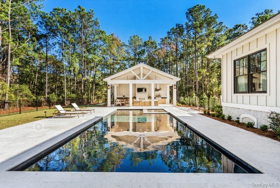 listing main picture