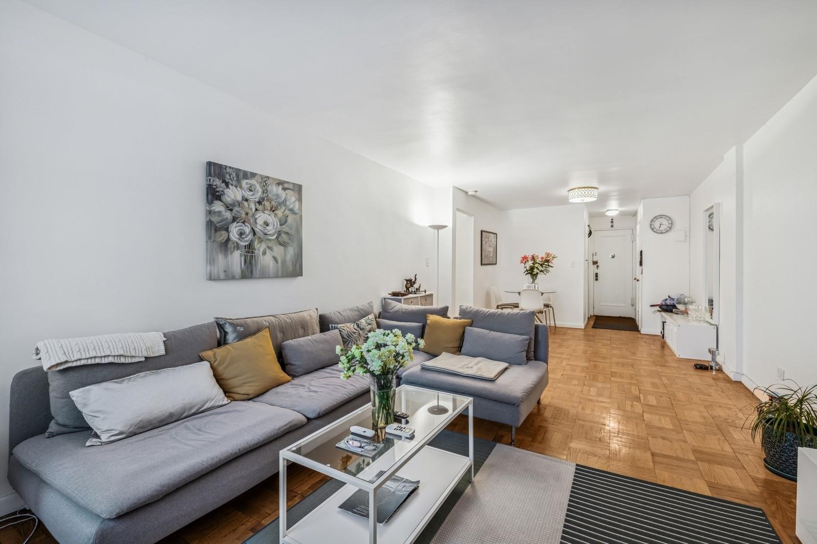 listing main picture