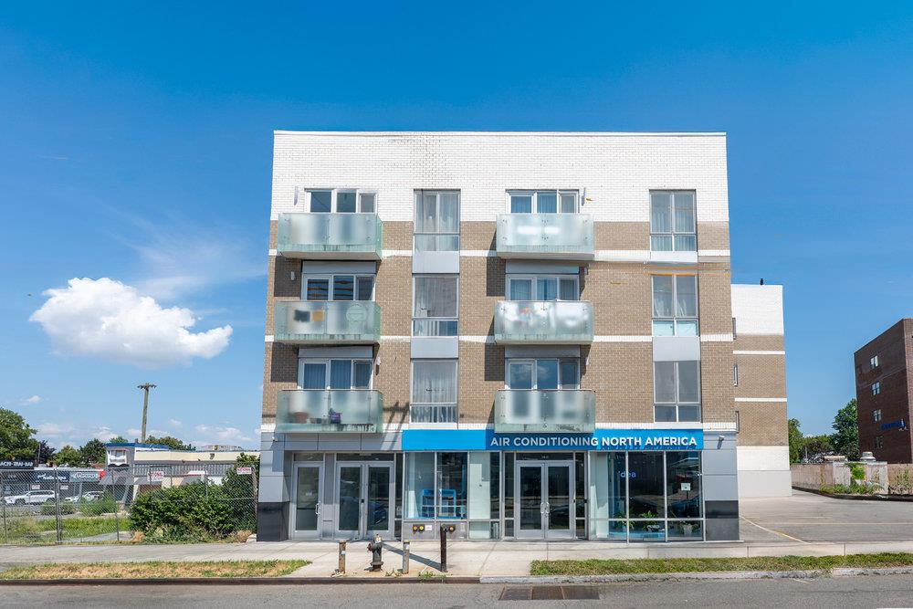 listing main picture