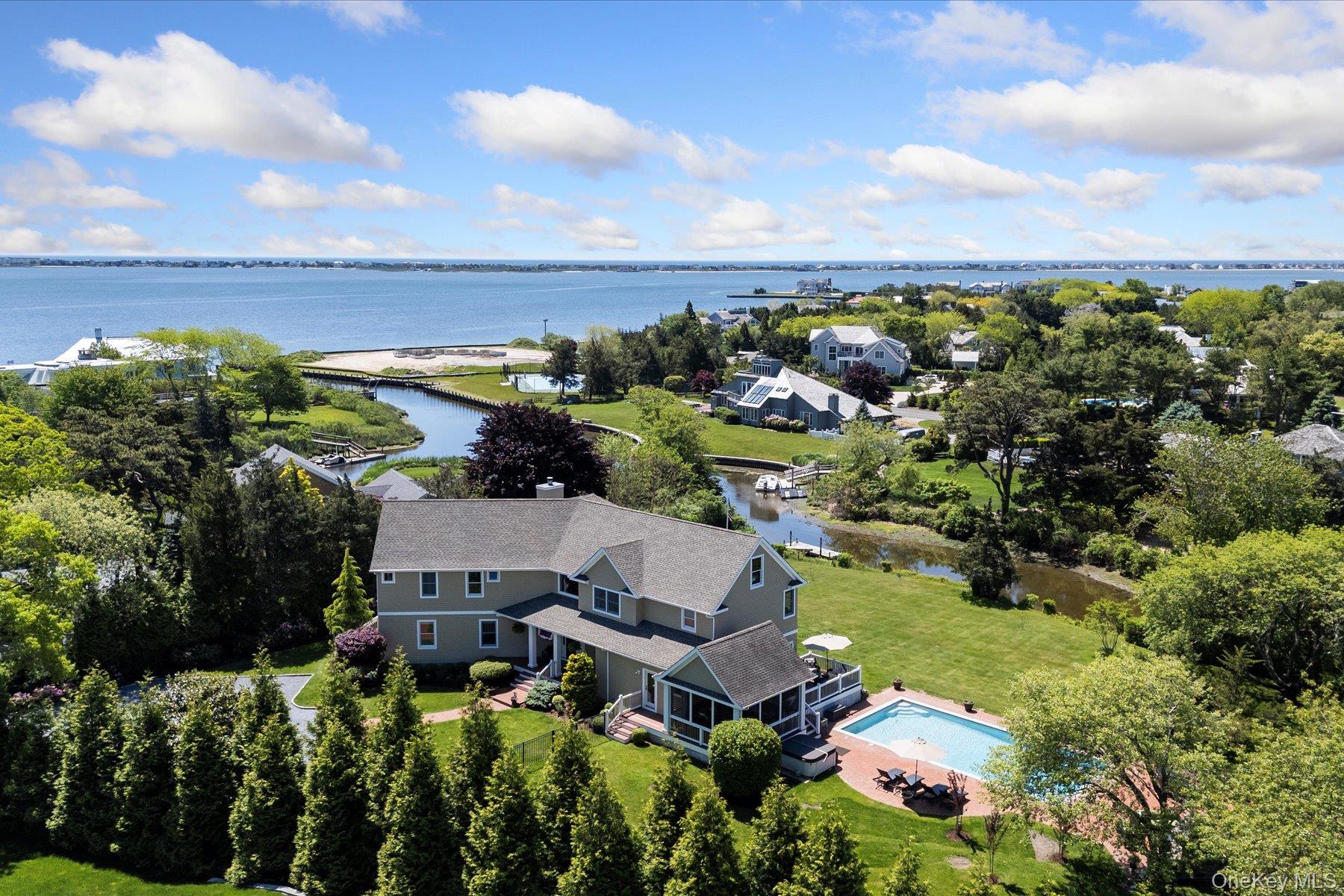 listing main picture