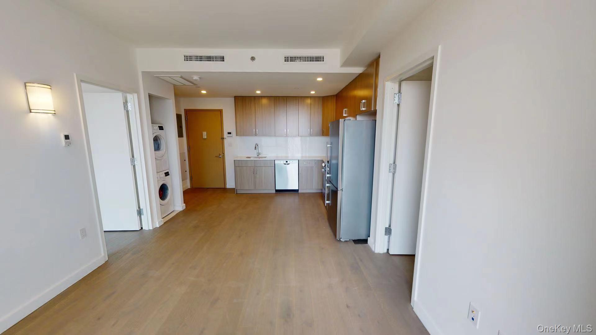 listing main picture