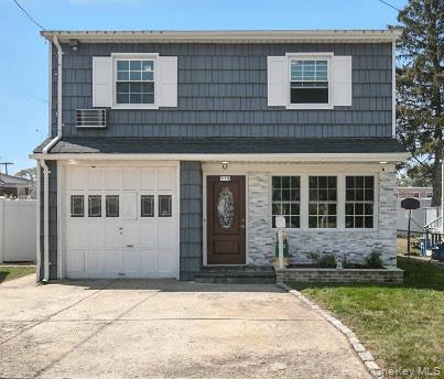 listing main picture