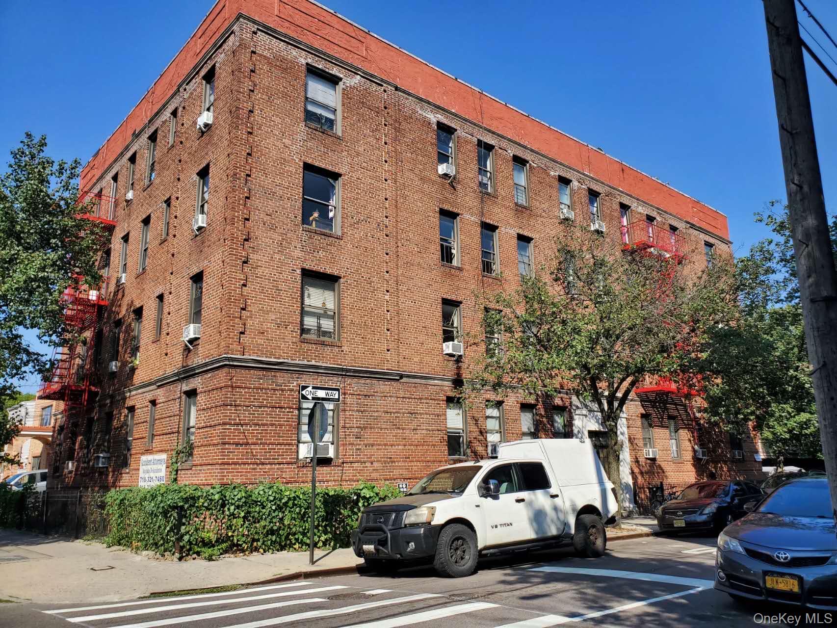 listing main picture