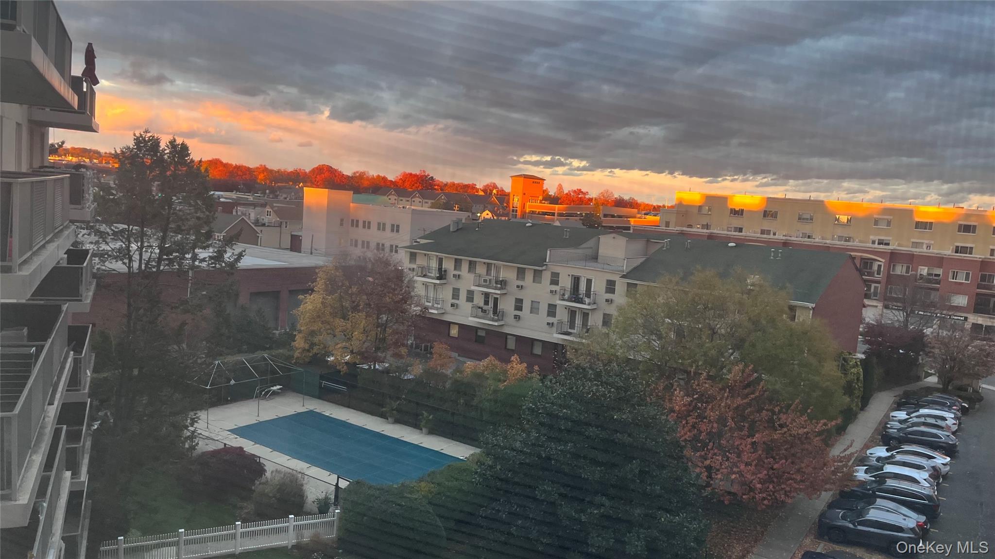 listing main picture