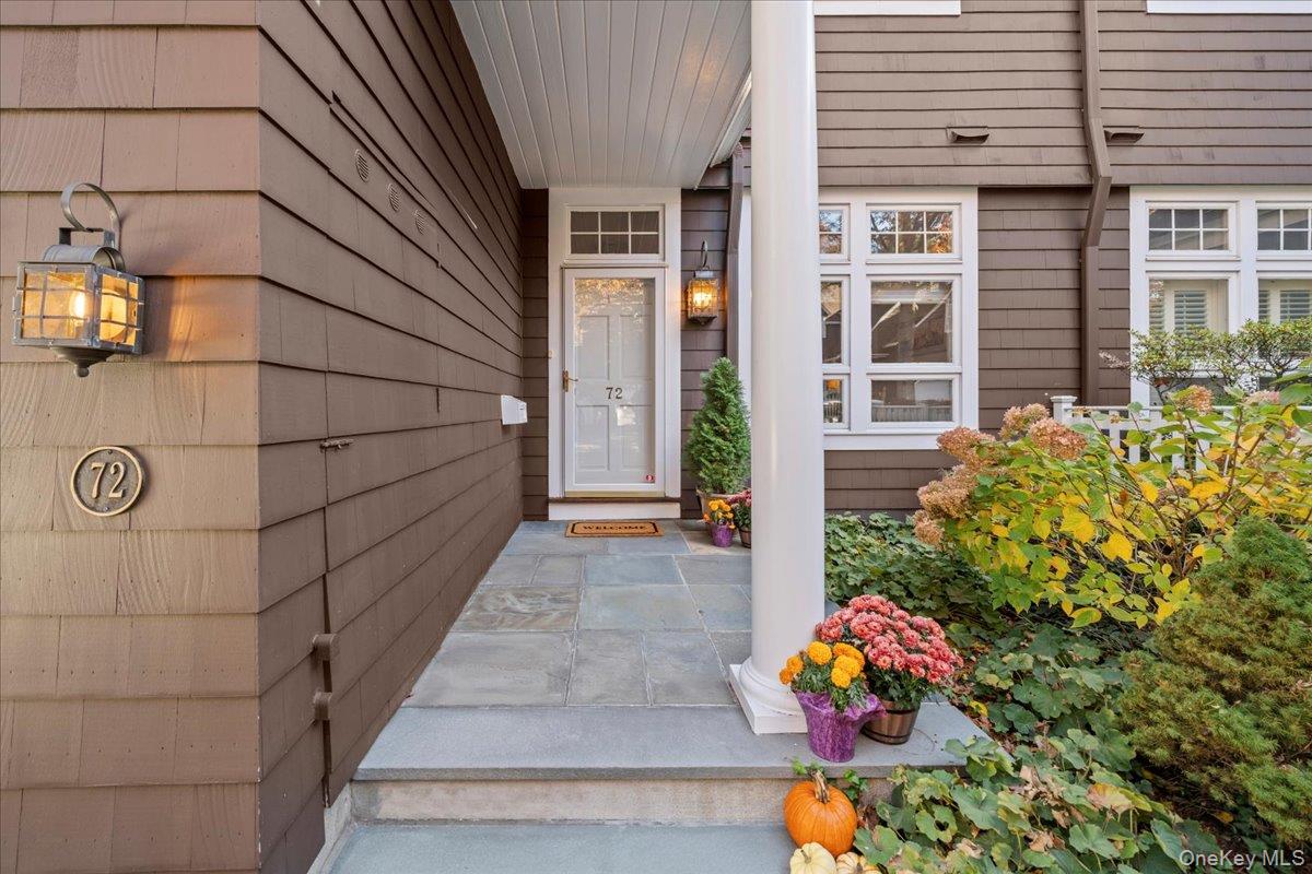 listing main picture