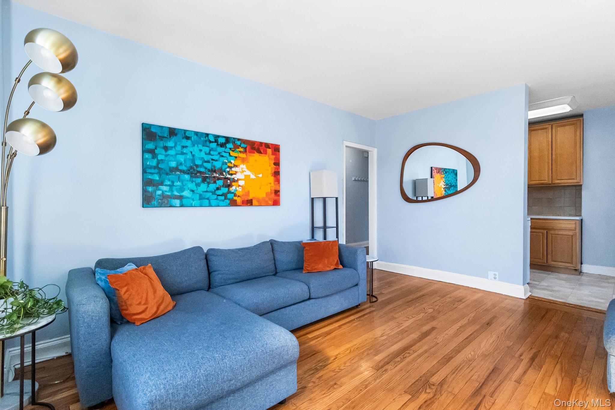 listing main picture