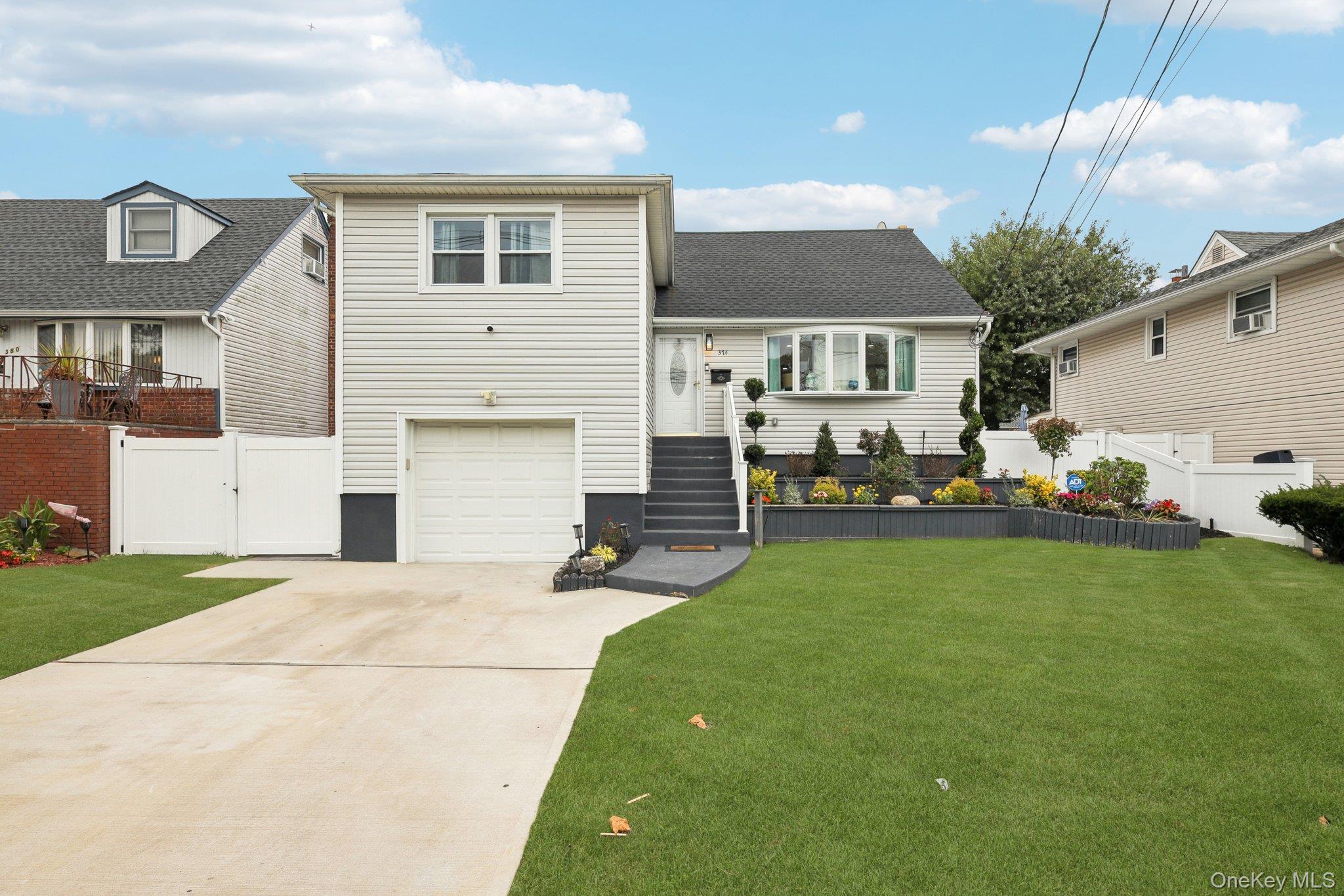 listing main picture