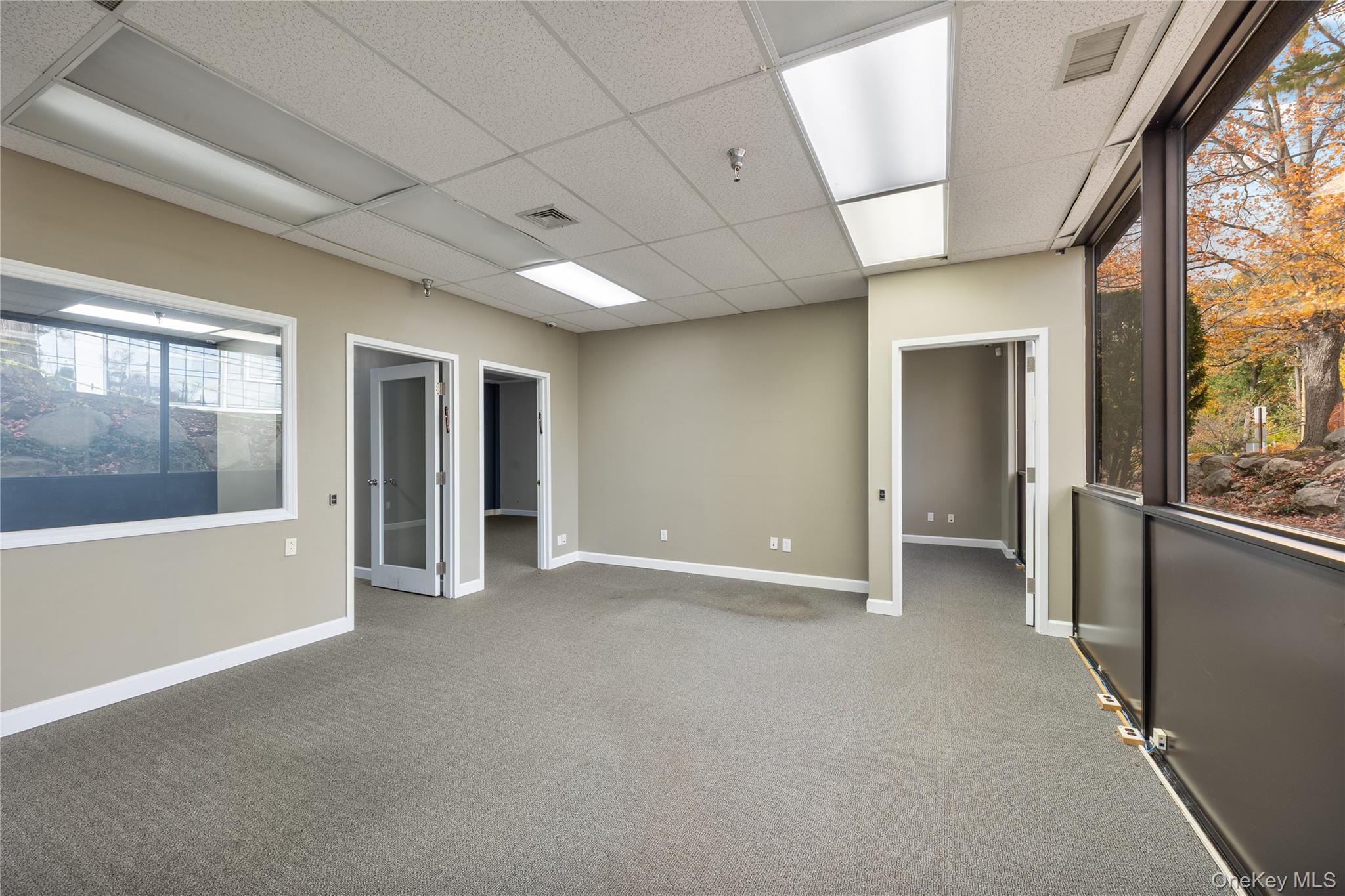 listing main picture