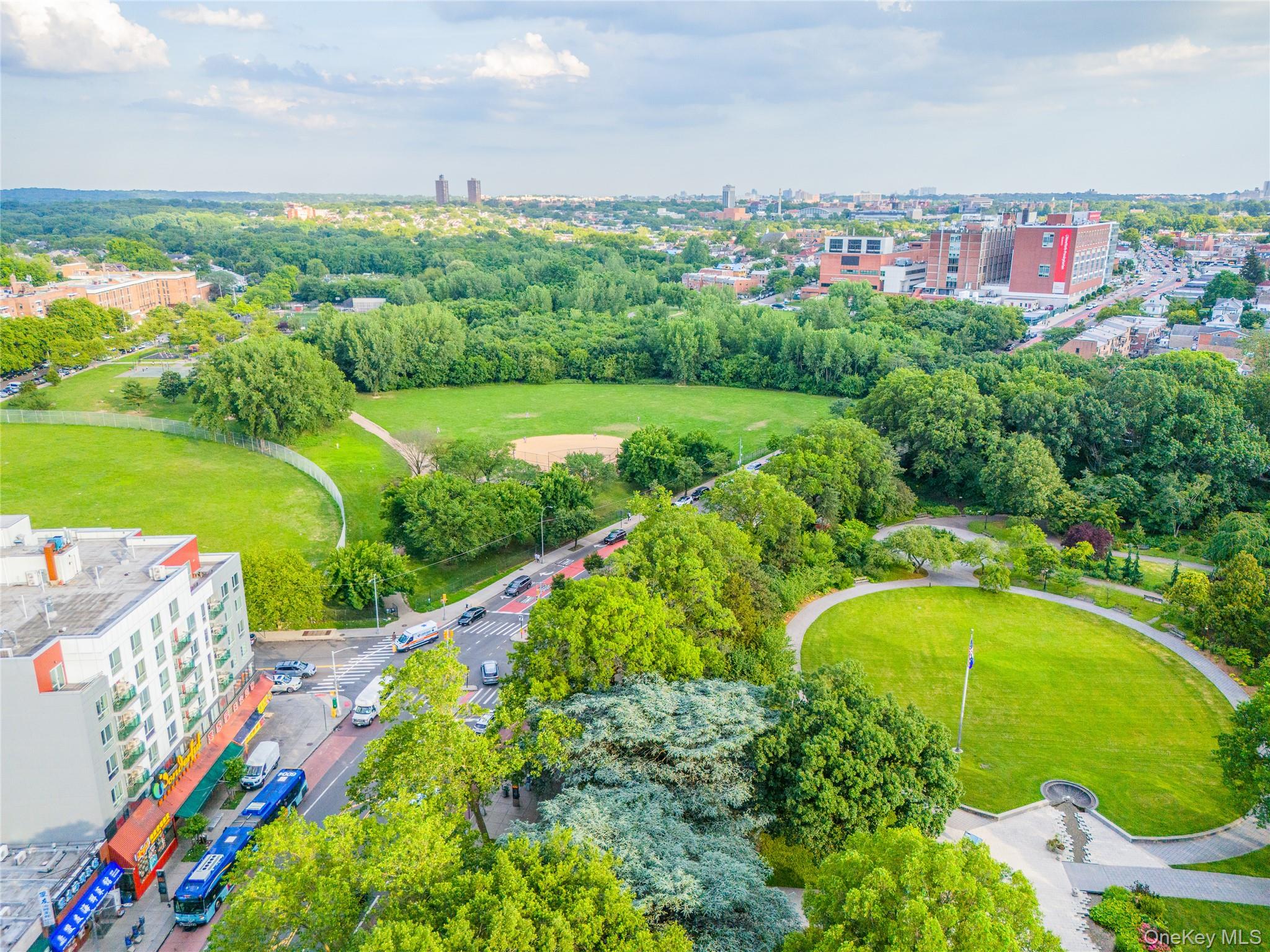 listing main picture