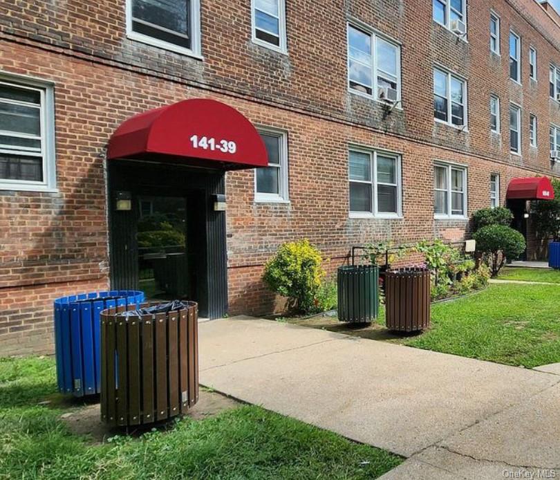 listing main picture