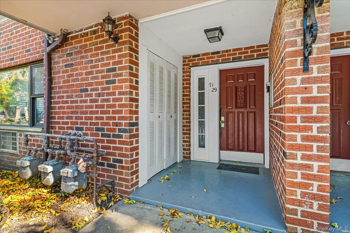 listing main picture