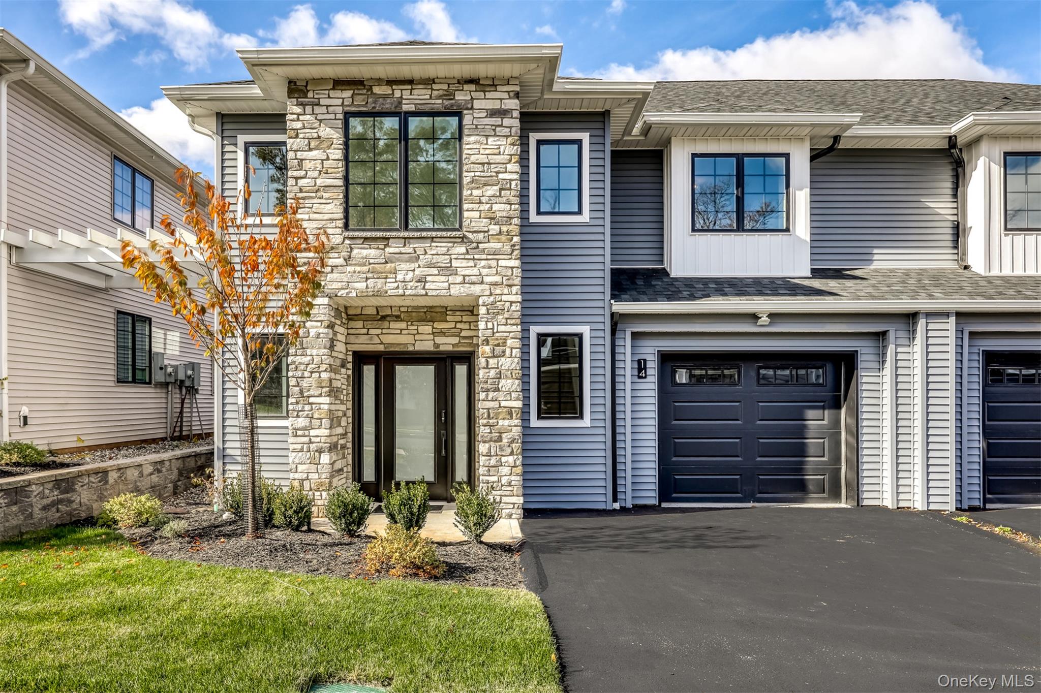 listing main picture