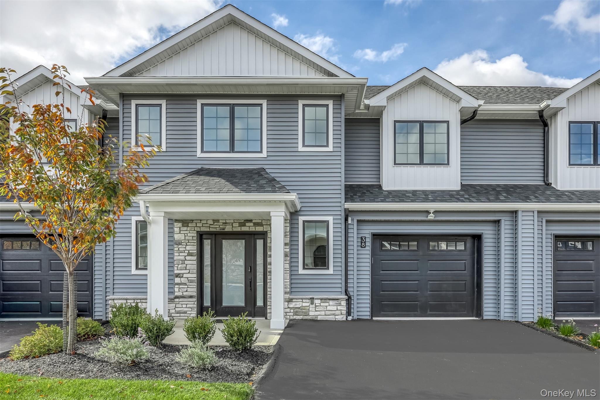 listing main picture