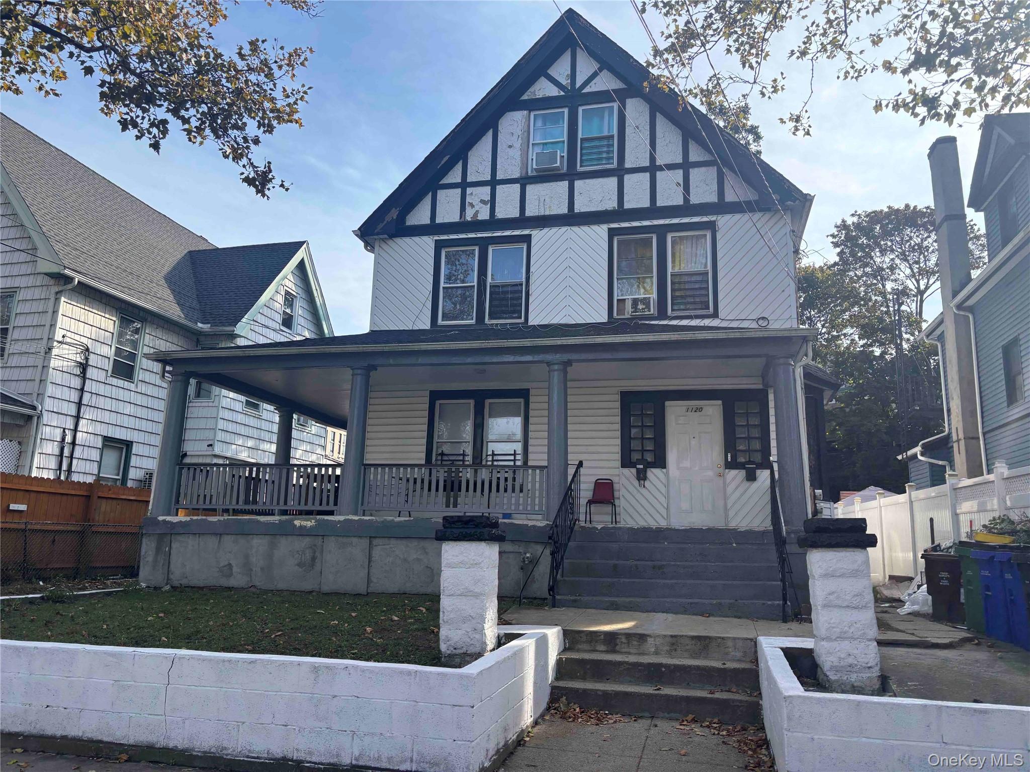 listing main picture