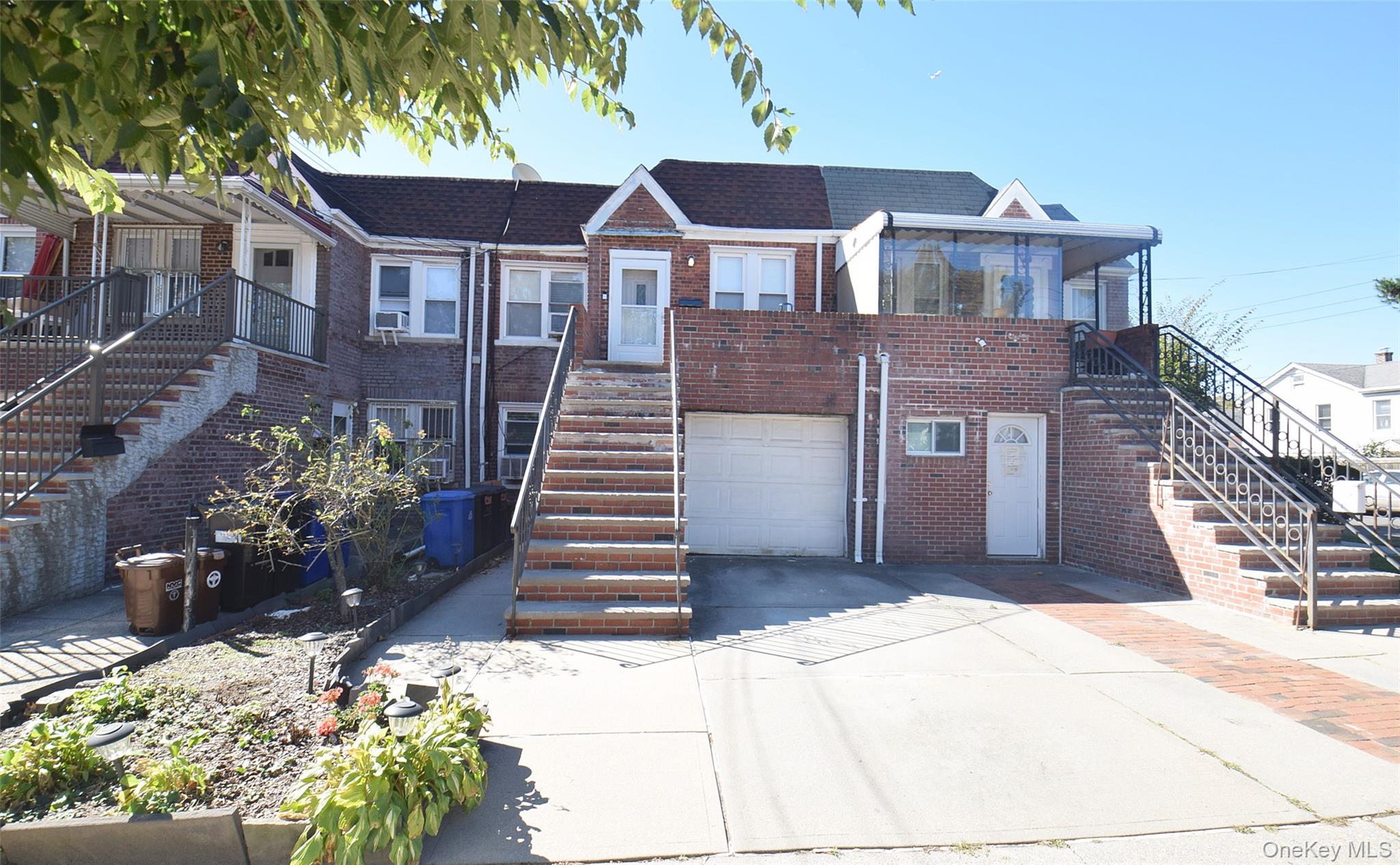 listing main picture