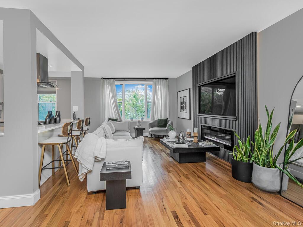 listing main picture