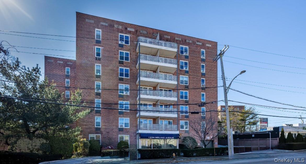 listing main picture