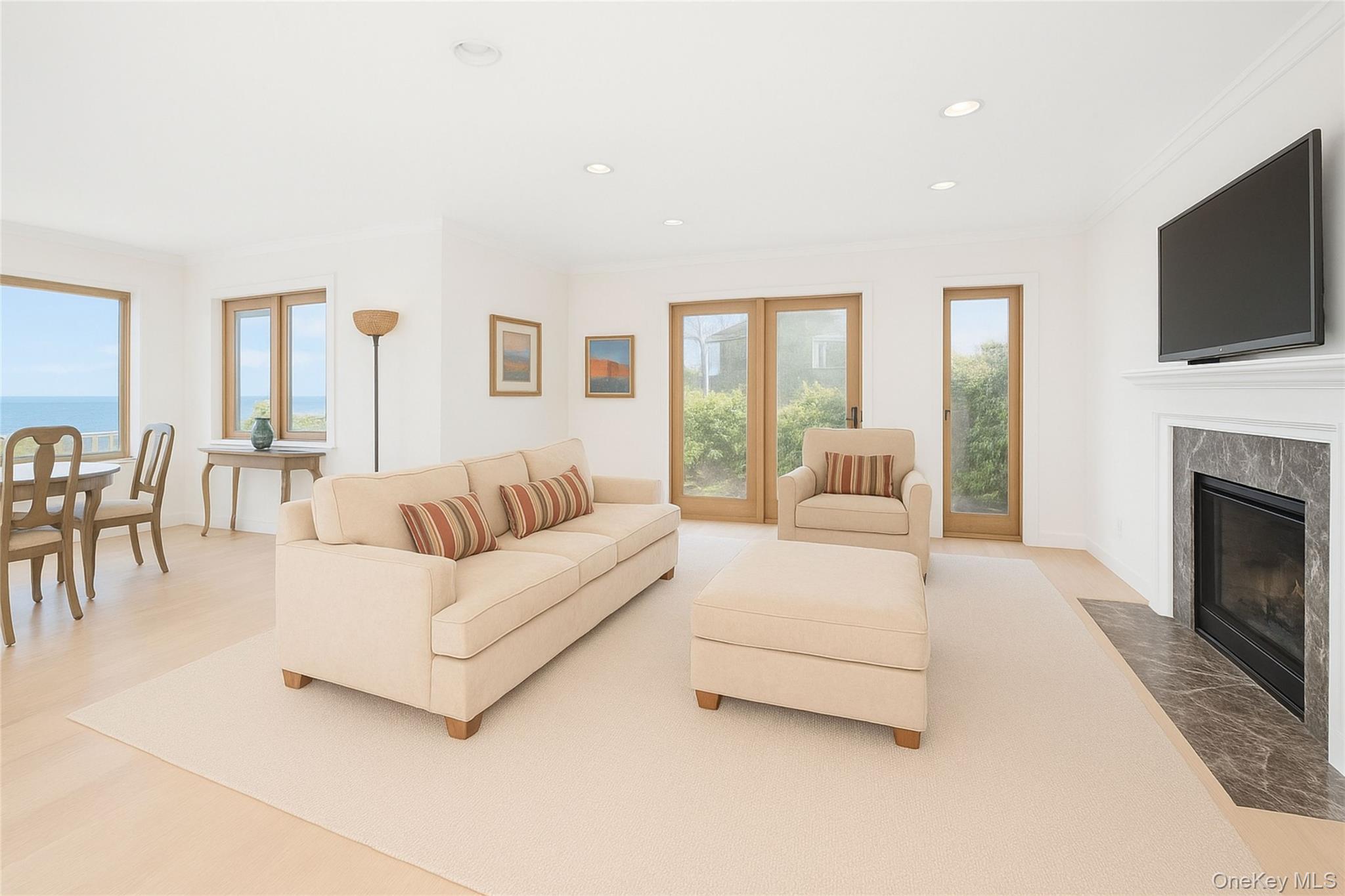 listing main picture