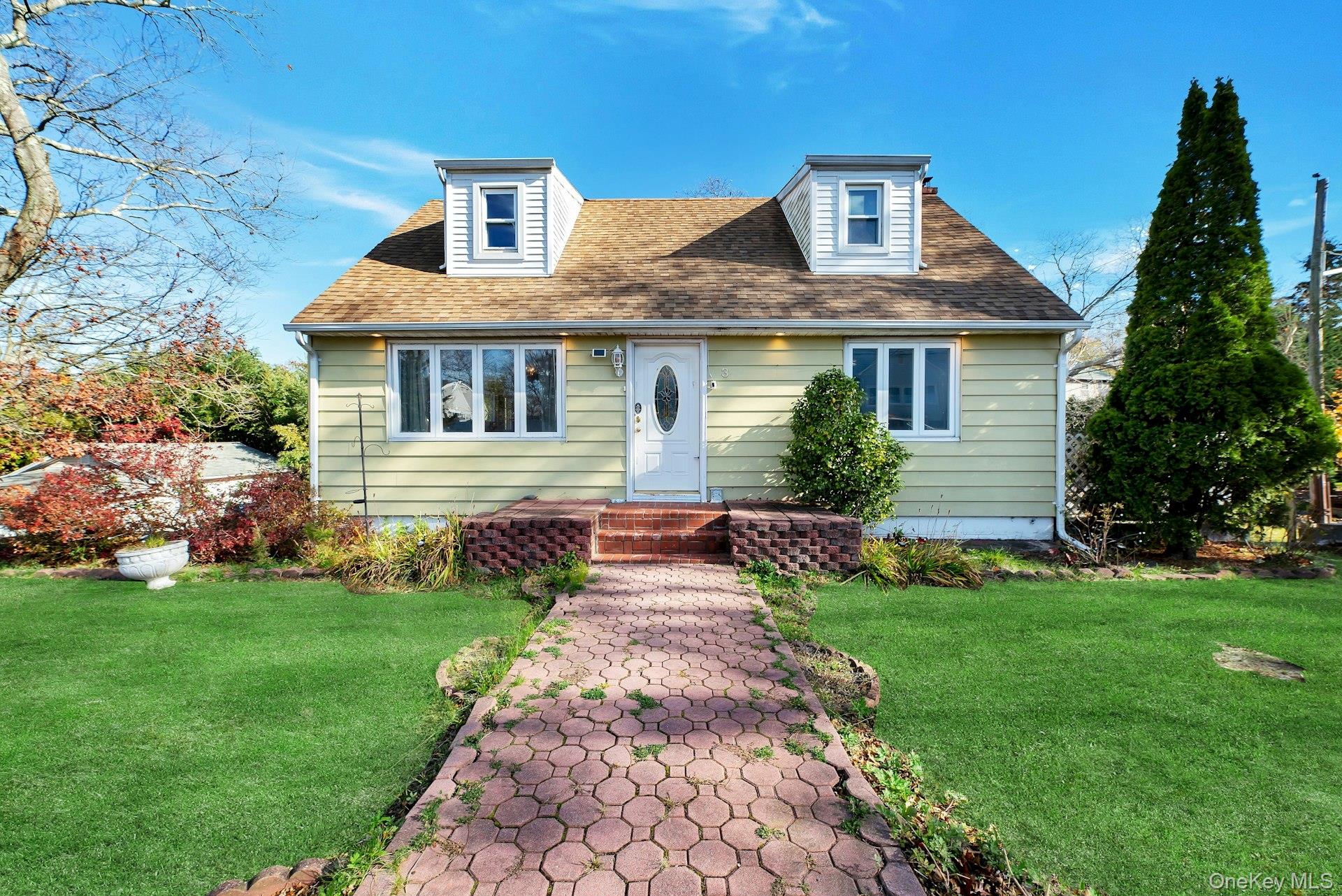 listing main picture