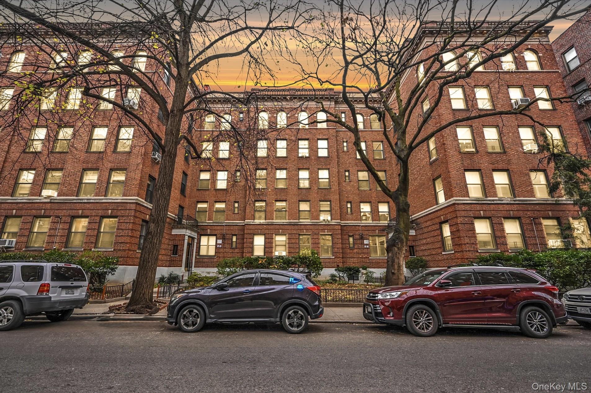 listing main picture