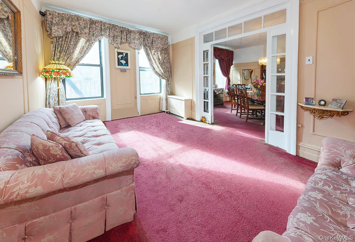 listing main picture