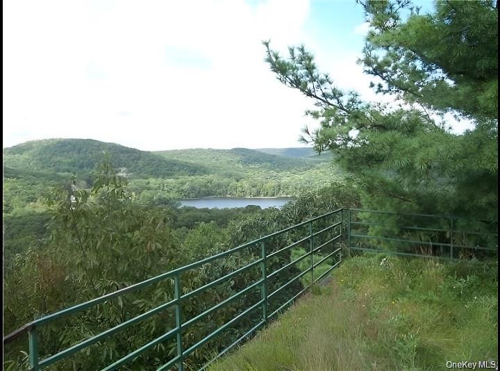 listing main picture