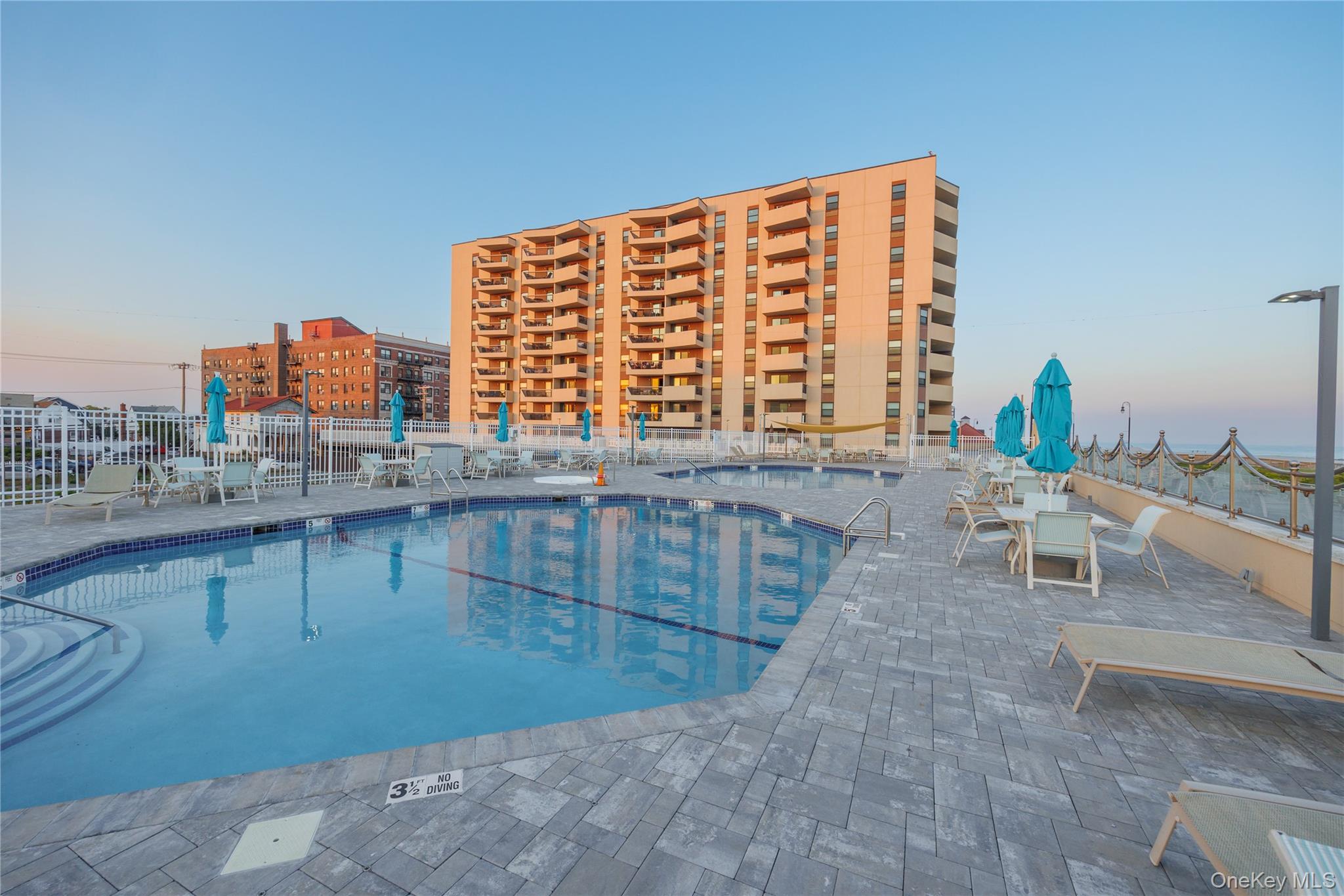 listing main picture