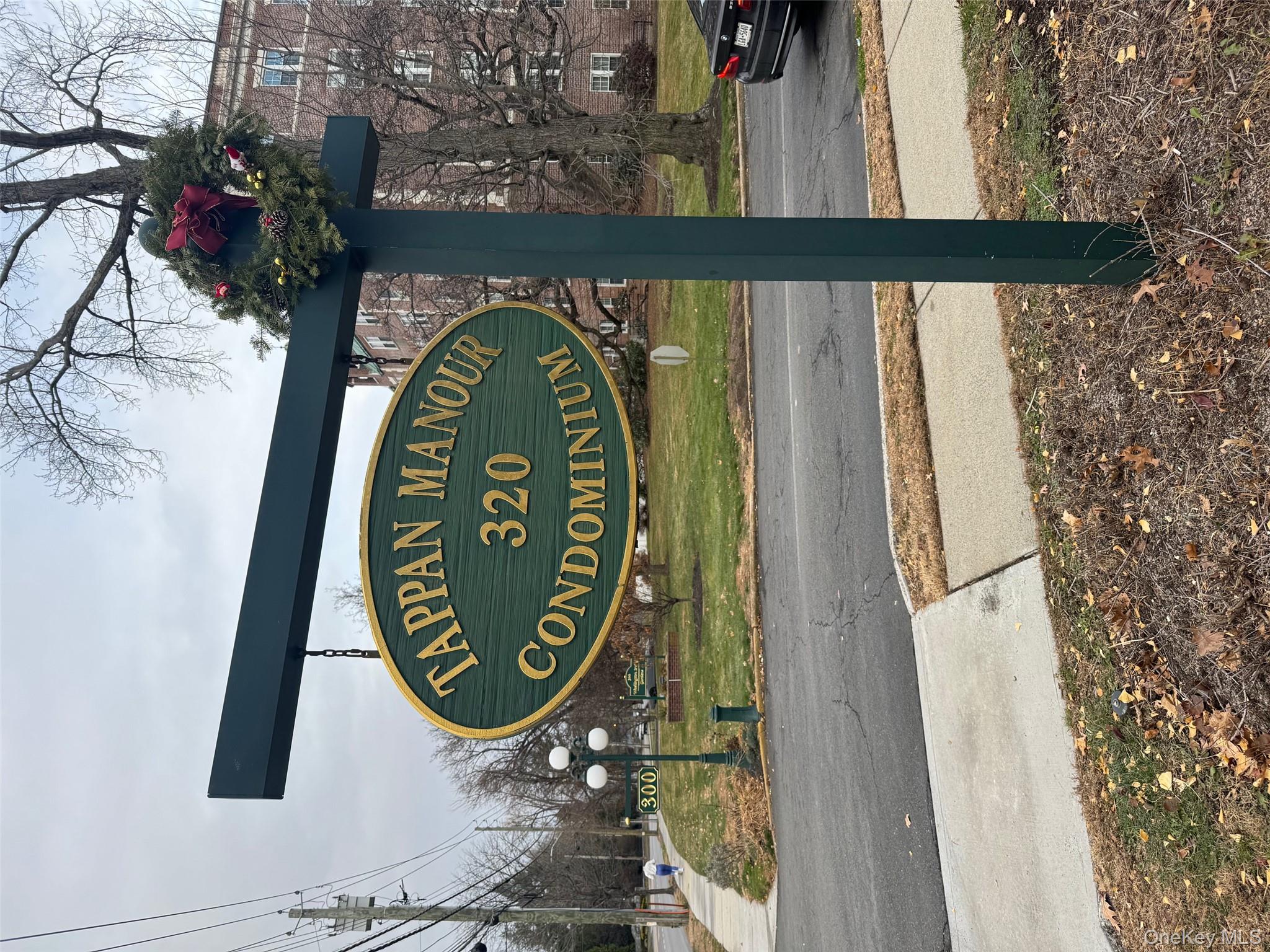 listing main picture