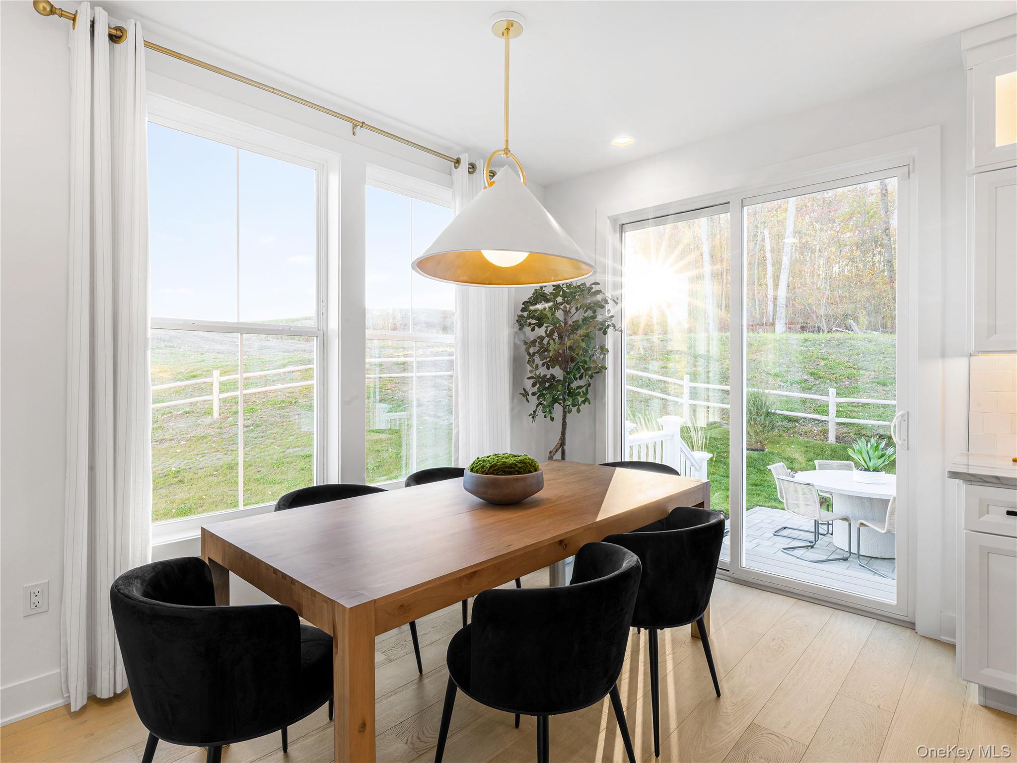 listing main picture