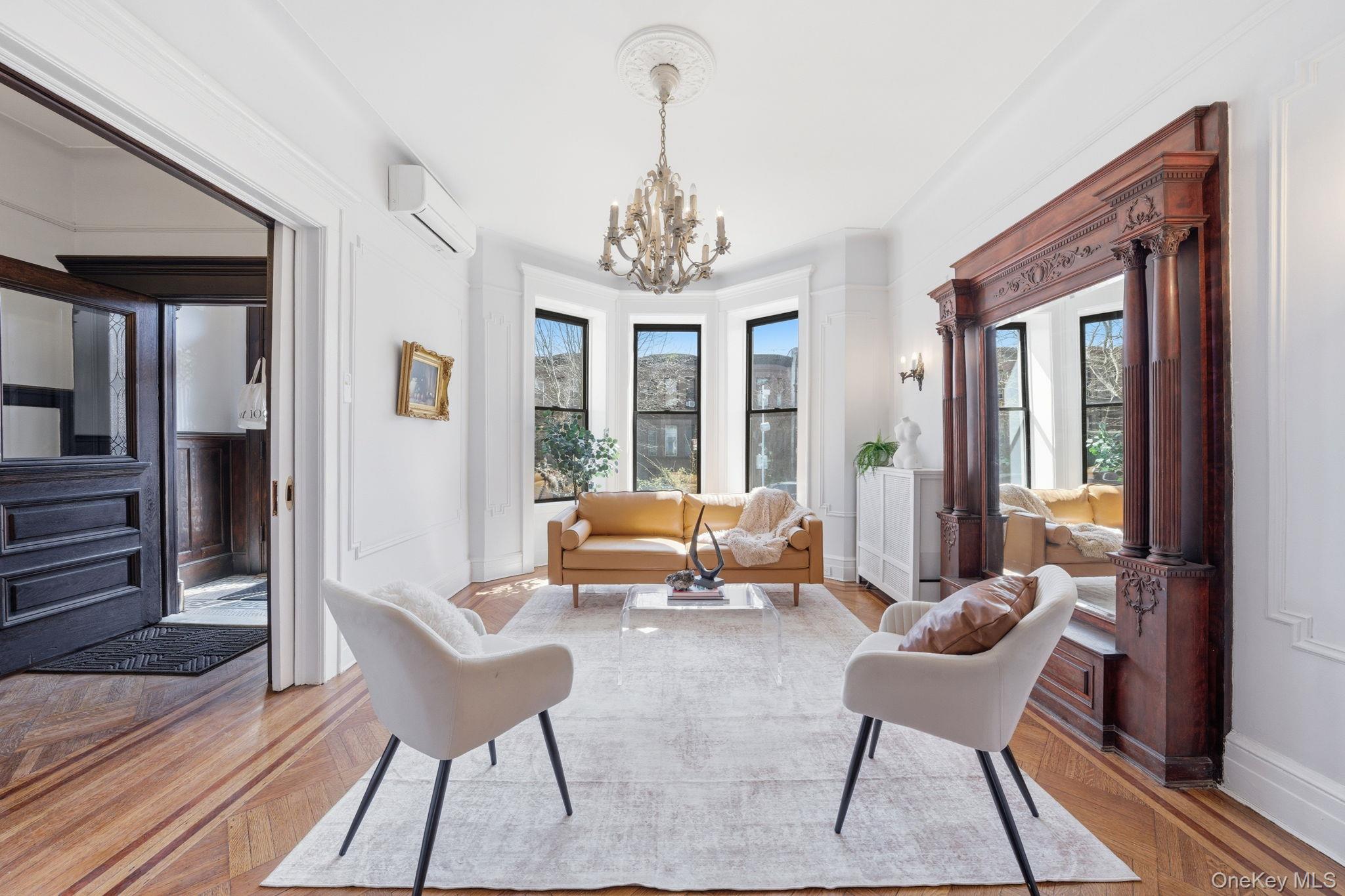 listing main picture