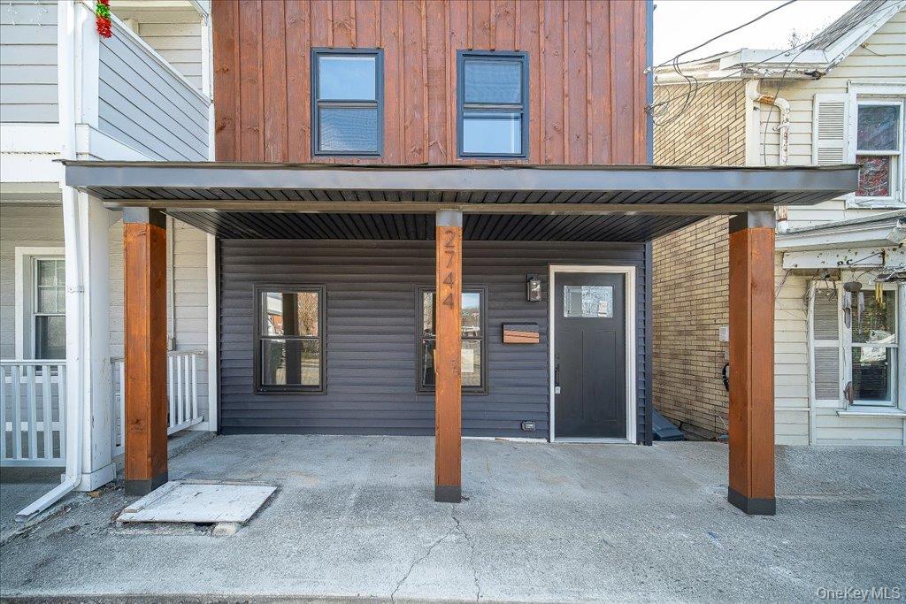 listing main picture