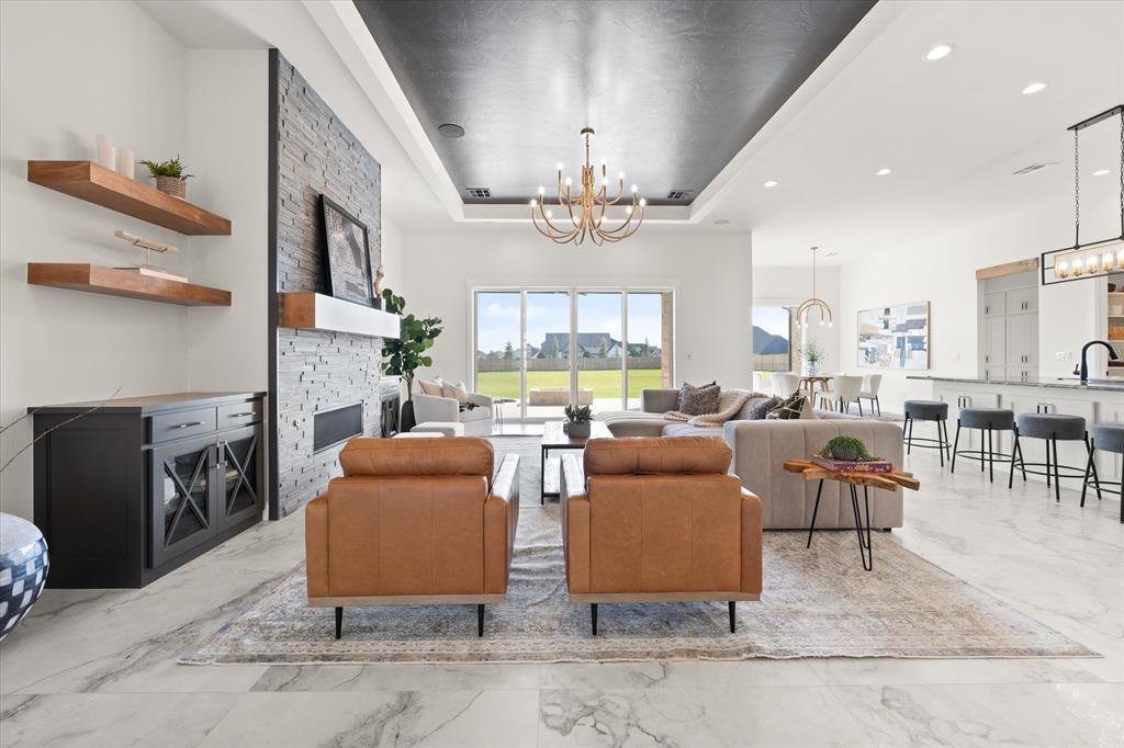 listing main picture