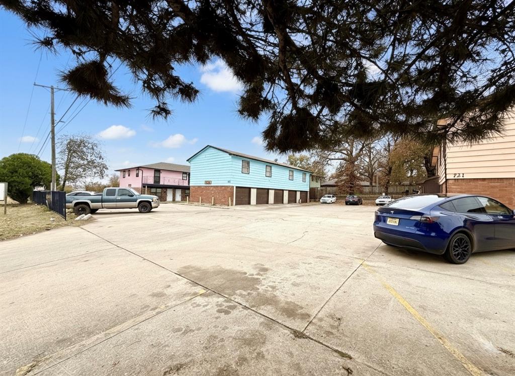 listing main picture