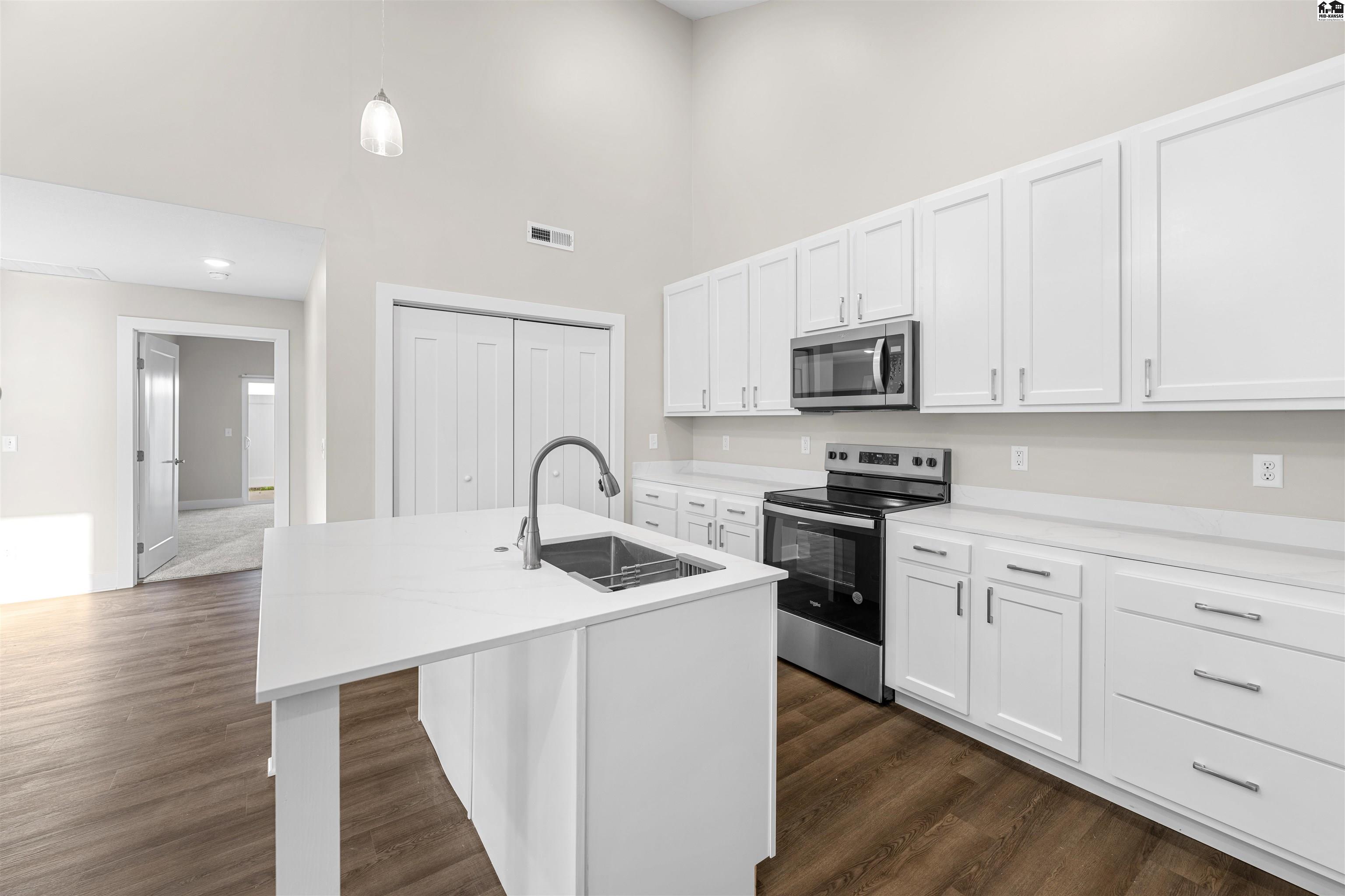 listing main picture