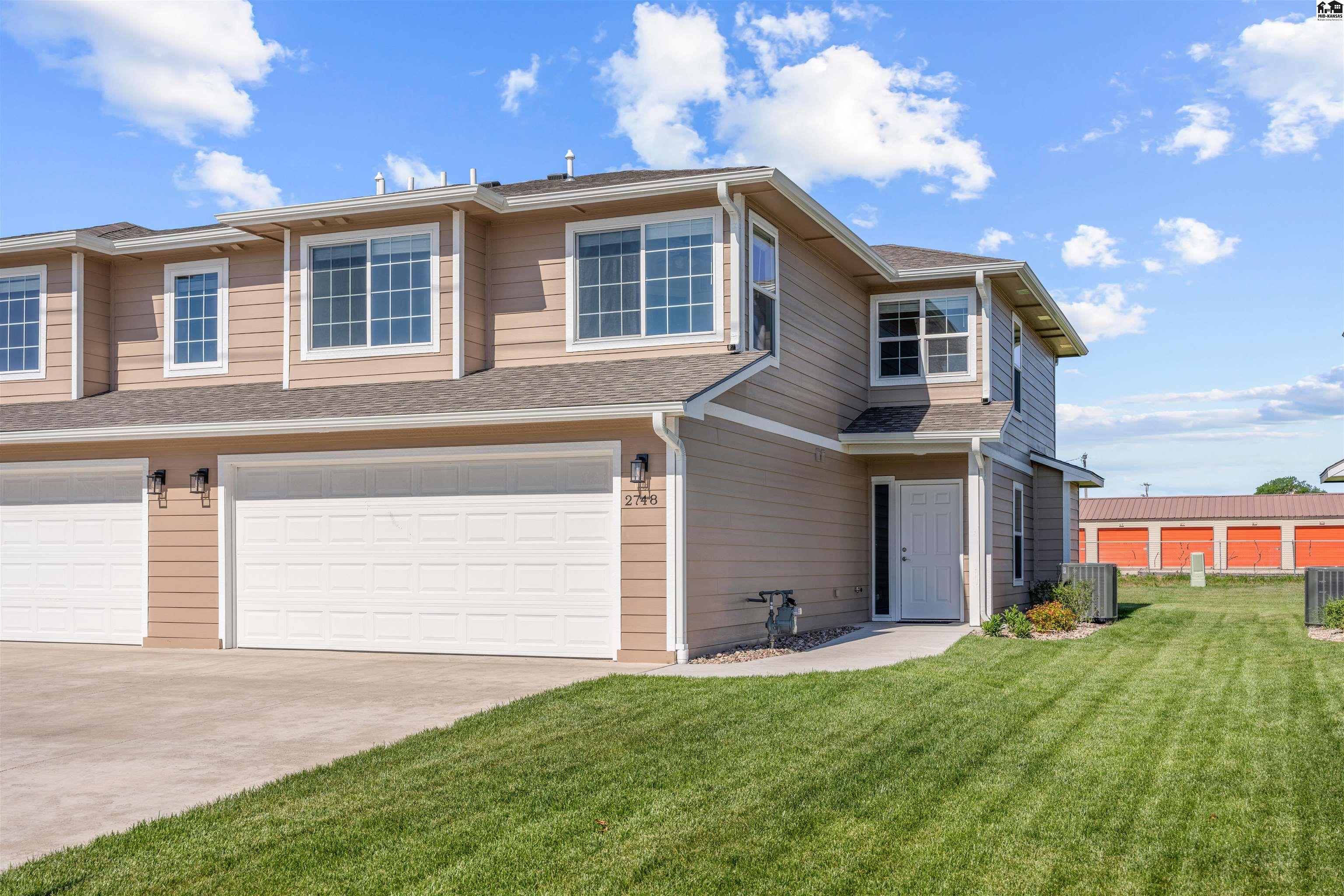 listing main picture