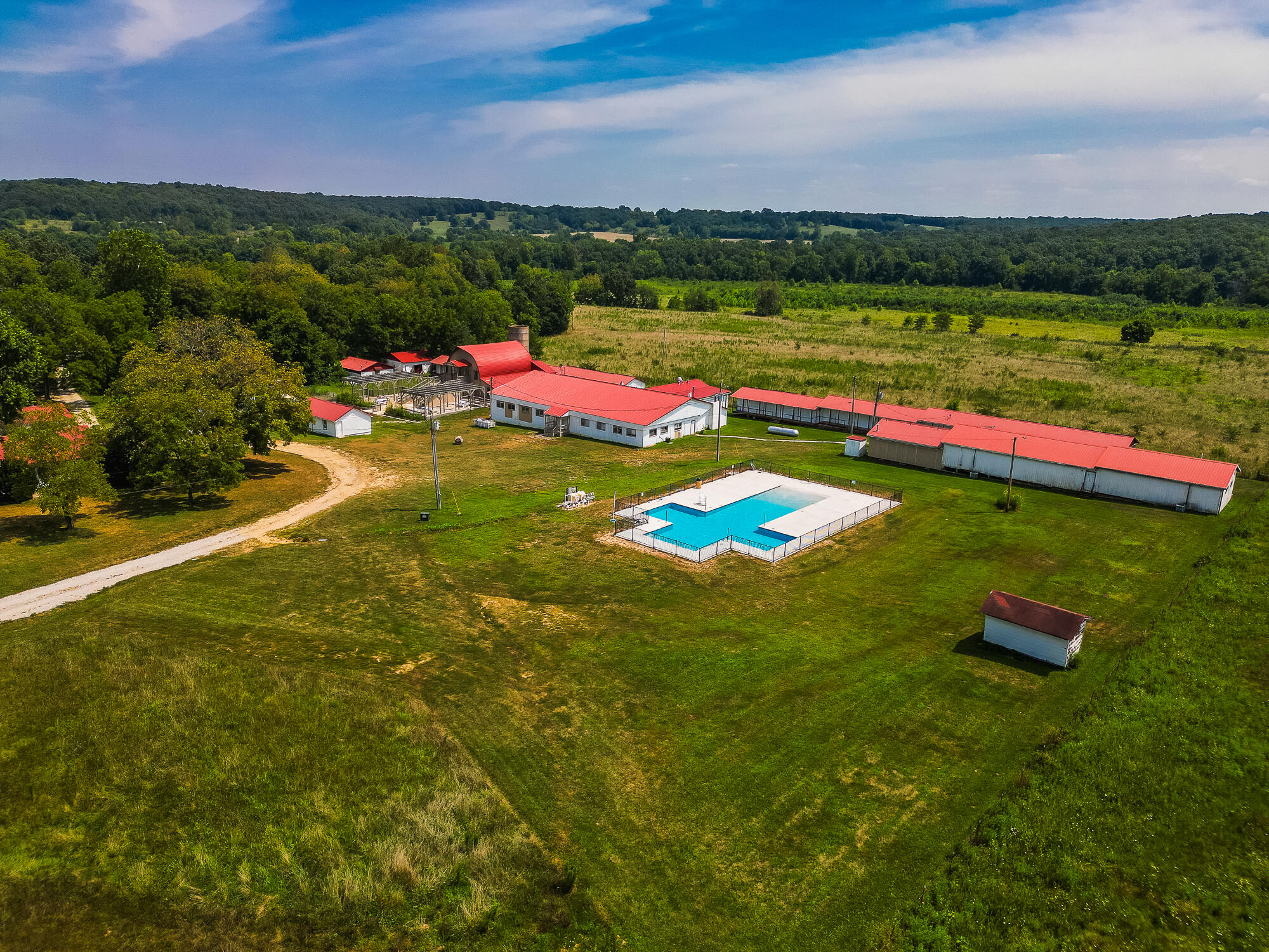 listing main picture