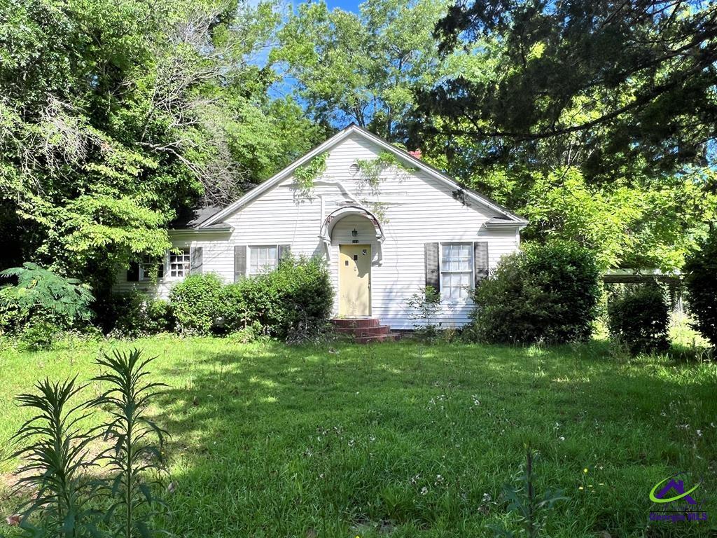 listing main picture