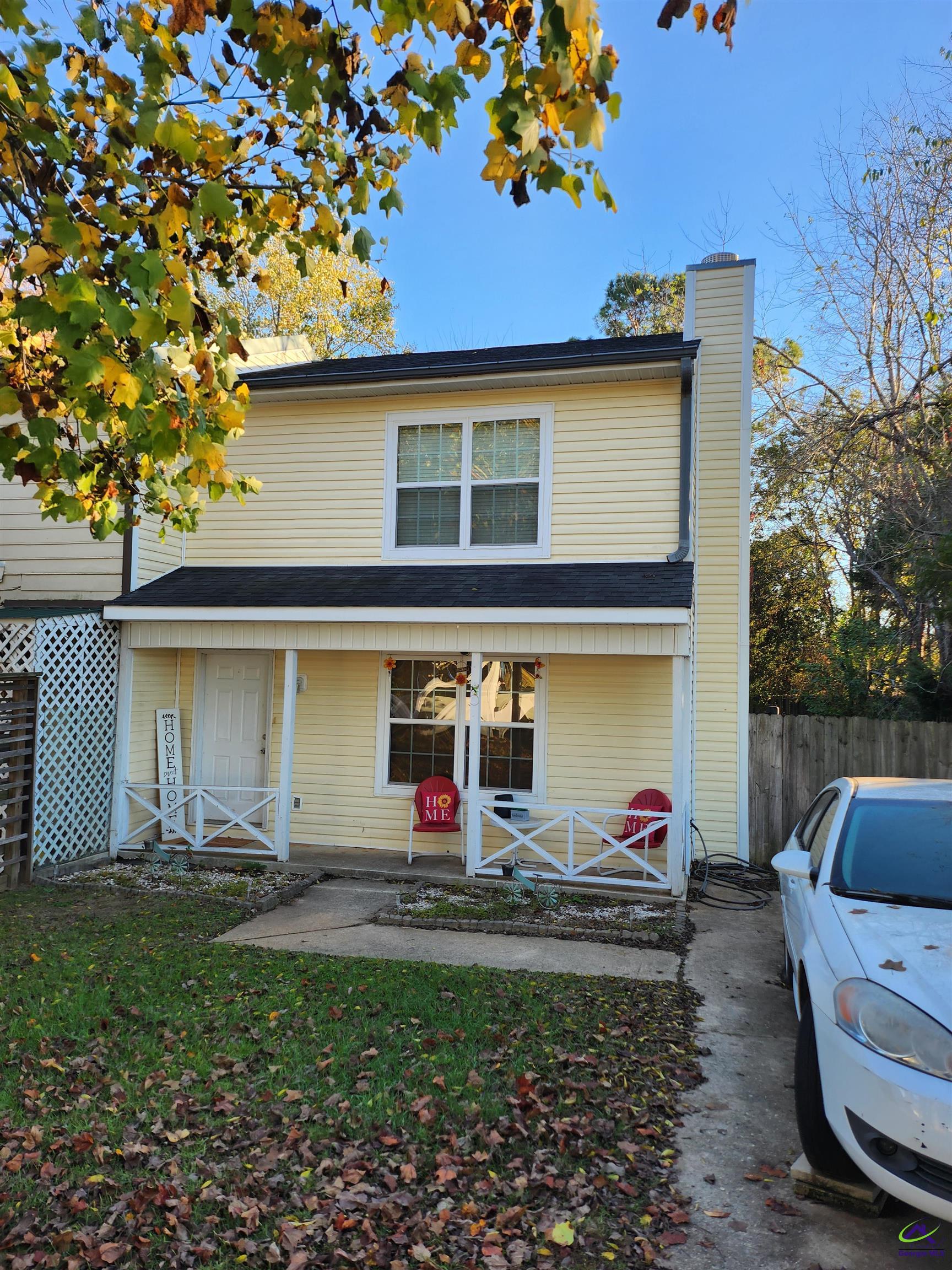 listing main picture
