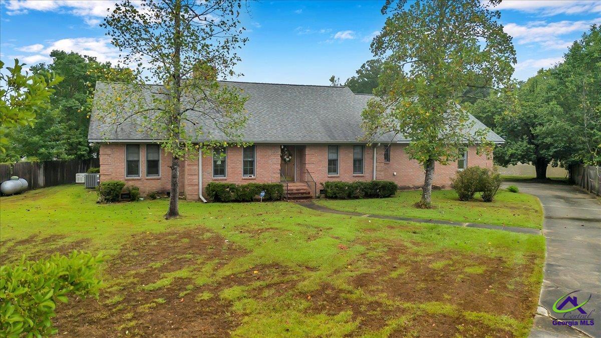 listing main picture